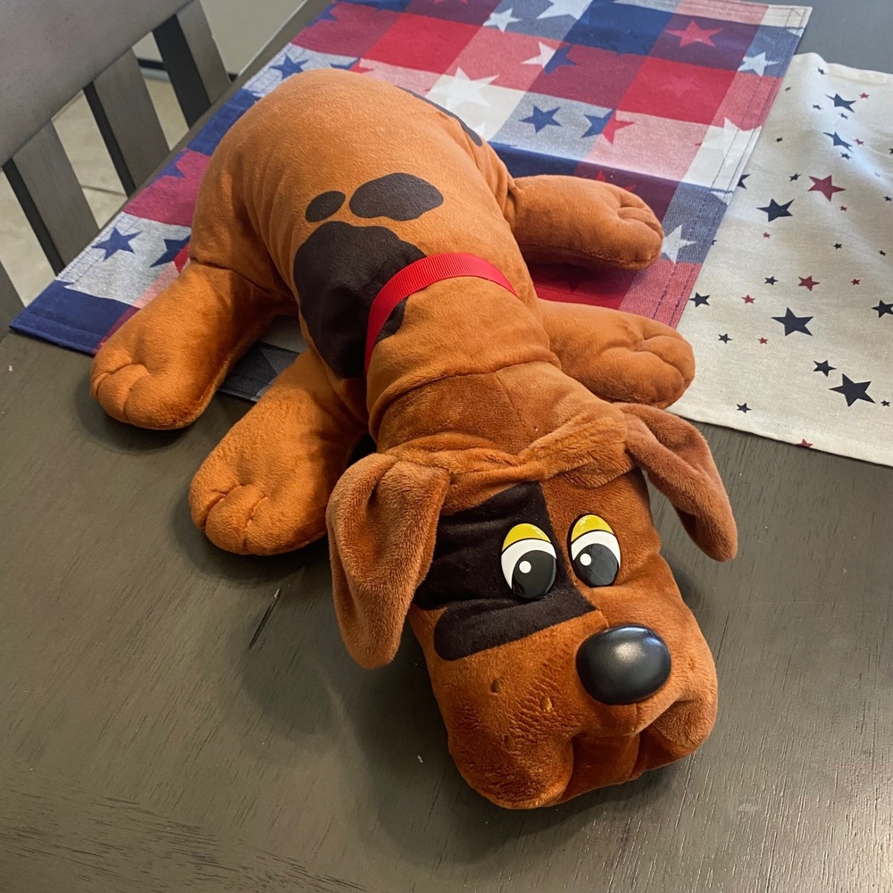 Pound Puppies Classic Brown Plush Dog Basic Fun 2019 Hasbro Stuffed Toy